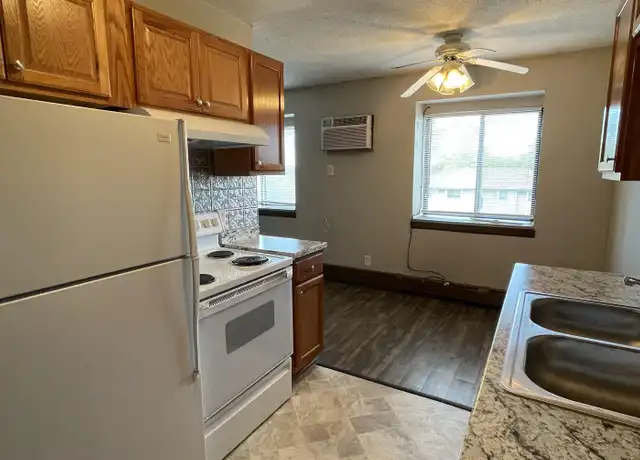 Property at 306 Cook Ave E Unit 202, St Paul, MN, 55130, 1 bed, 1 bath, [object Object]