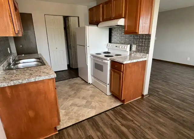 Property at 306 Cook Ave E Unit 202, St Paul, MN, 55130, 1 bed, 1 bath, [object Object]