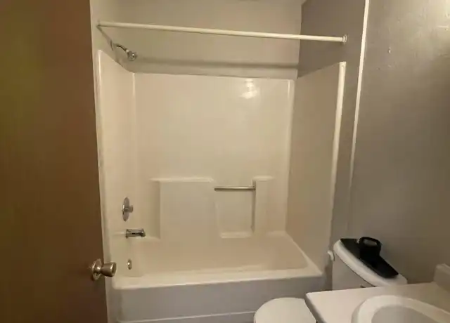 Property at 306 Cook Ave E Unit 202, St Paul, MN, 55130, 1 bed, 1 bath, [object Object]