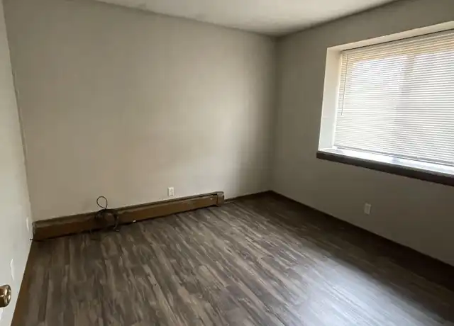 Property at 306 Cook Ave E Unit 202, St Paul, MN, 55130, 1 bed, 1 bath, [object Object]