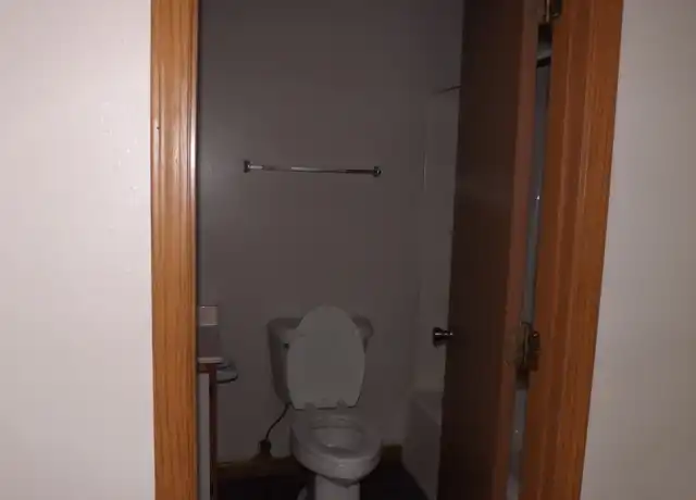 Property at 325 W 36th Street Ter, Sedalia, MO, 65301, 1 bed, 1 bath, [object Object]