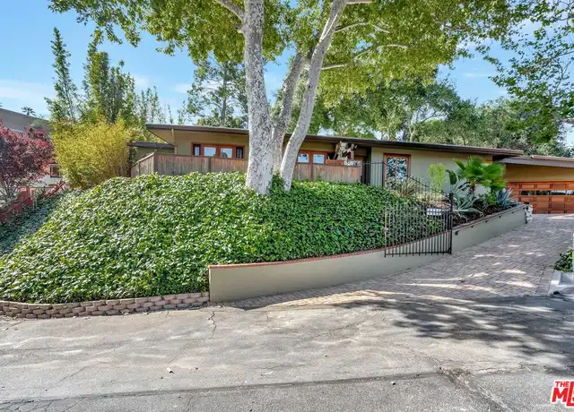 Property at 15511 Woodcrest Dr, Sherman Oaks, CA, 91403, 3 beds, 2 baths, [object Object]