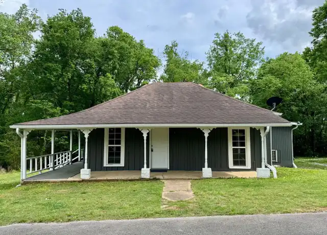Property at 2010 Vulcan Ave, Florence, AL, 35630, 2 beds, 1 bath, [object Object]