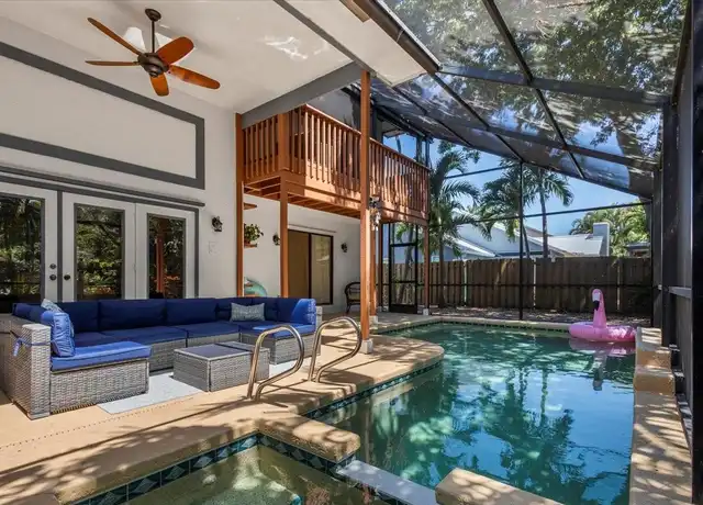 Property at 2250 SE Country Club Ln, Stuart, FL, 34996, 4 beds, 3 baths, [object Object]