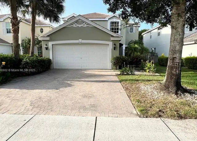 Property at 136 Hamilton Ter, Royal Palm Beach, FL, 33414, 4 beds, 2.5 baths, [object Object]