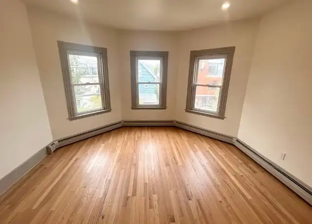 Property at 116 Prospect St Unit 3, Somerville, MA, 02143, 2 beds, 1 bath, [object Object]