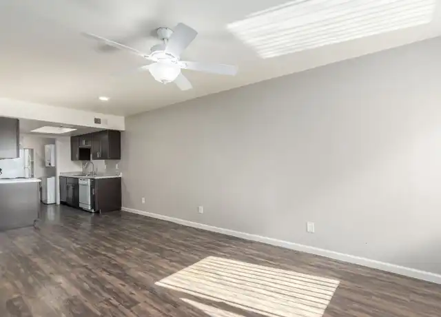 Property at 633 W 1st Ave Unit 214, Mesa, AZ, 85210, 2 beds, 1 bath, [object Object]