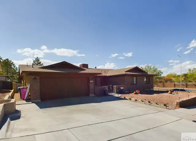 Property at 2200 Brillante St, Santa Fe, NM, 87505, 4 beds, 2 baths, [object Object]
