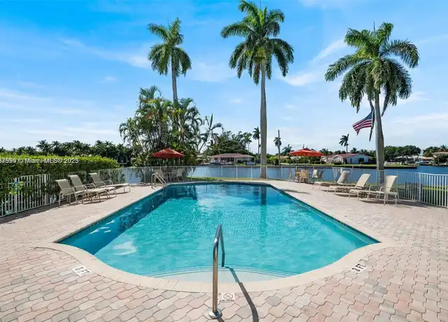 Property at 1881 Middle River Dr #403, Fort Lauderdale, FL, 33305, 1 bed, 1.5 baths, [object Object]