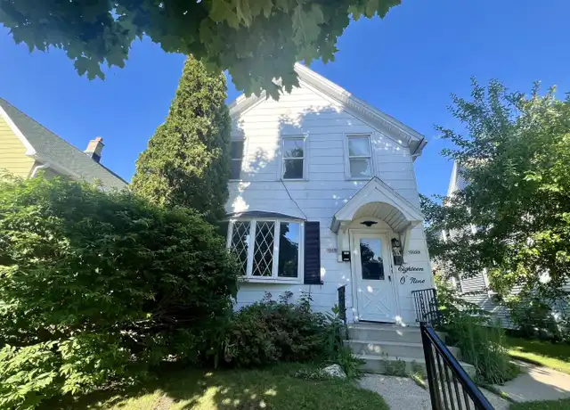 Property at 1809 S 14th St, Sheboygan, WI, 53081, 2 beds, 1 bath, [object Object]