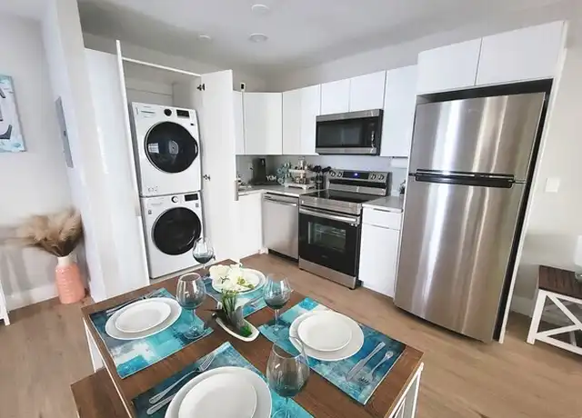 Property at 179 Federal St Unit 1-2B Lux, Providence, RI, 02903, 2 beds, 1 bath, [object Object]
