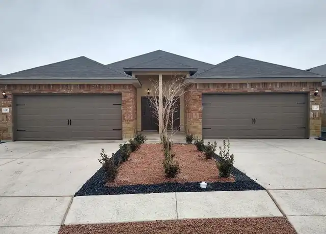 Property at 1121 Burek Cross, Seguin, TX, 78155, 3 beds, 2 baths, [object Object]