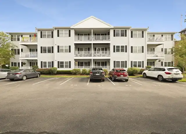 Property at 68 Temple St #103, Whitman, MA, 02382, 1 bed, 1 bath, [object Object]