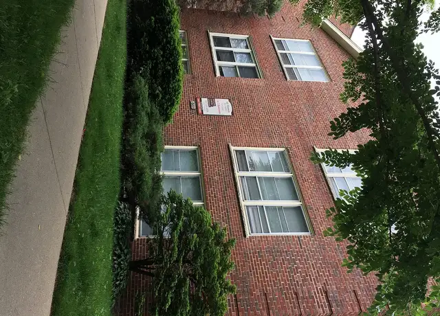 Photo of 541 Hinman Ave, Evanston, IL 60202
