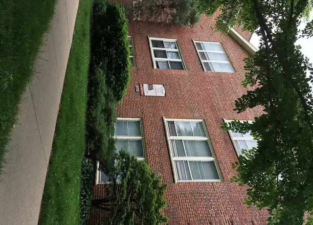 Photo of 541 Hinman Ave, Evanston, IL 60202