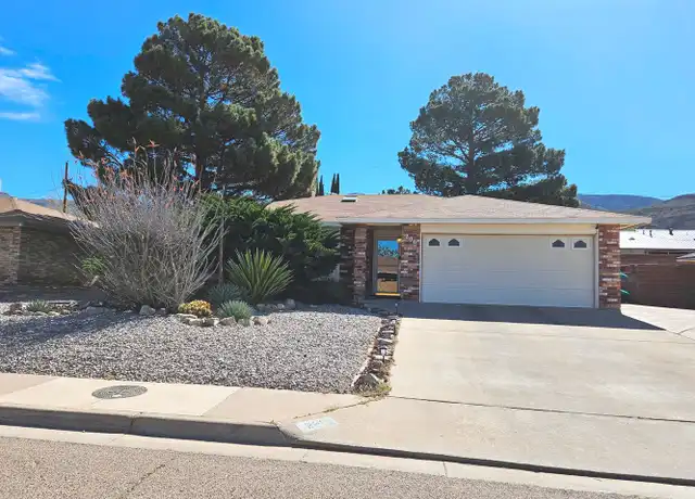 Property at 206 Sunrise Ave, Alamogordo, NM, 88310, 3 beds, 2 baths, [object Object]