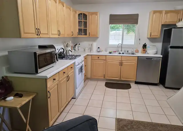 Property at 22965 Oxnard St, Woodland Hills, CA, 91367, 2 beds, 1 bath, [object Object]