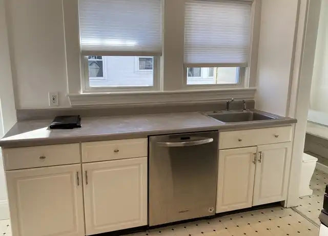 Property at 13 Clarendon Rd Unit 2, Belmont, MA, 02478, 3 beds, 1 bath, [object Object]