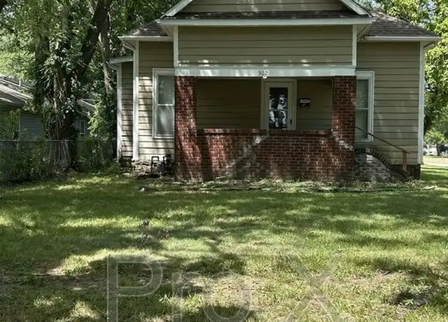 Property at 302 S Elm St, Pittsburg, KS, 66762, 3 beds, 1 bath, [object Object]