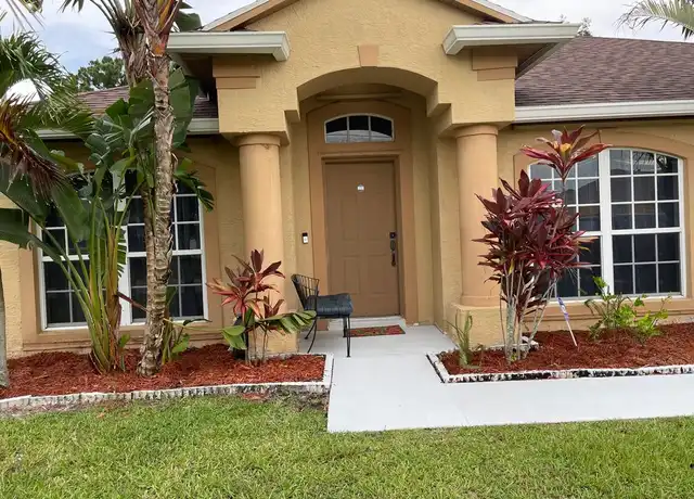 Property at 562 SE Walters Ter, Port Saint Lucie, FL, 34983, 3 beds, 2 baths, [object Object]
