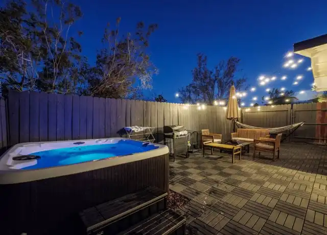 Property at 61580 Granada Dr, Joshua Tree, CA, 92252, 2 beds, 1.5 baths, [object Object]