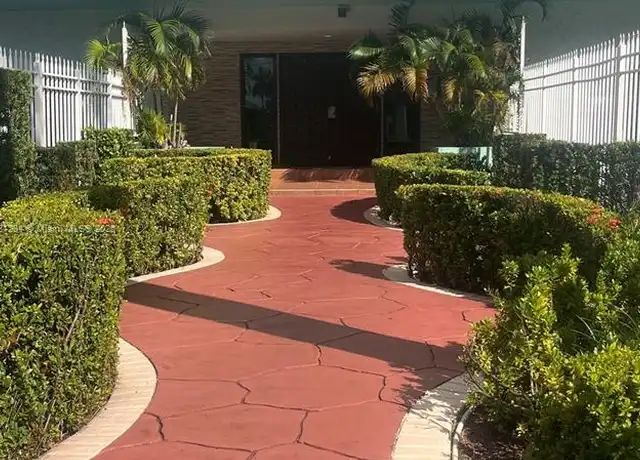 Property at 1825 W 44th Pl #309, Hialeah, FL, 33012, 1 bed, 1 bath, [object Object]