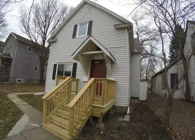 Property at 3023 Dupont Ave N Unit 1 Lower, Minneapolis, MN, 55411, 2 beds, 1 bath, [object Object]
