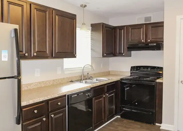Property at The Grove at Governors - 3009 Vanderbilt Dr SW, Huntsville, AL, 35801, 1-3 bed, 1-2 bath, [object Object]