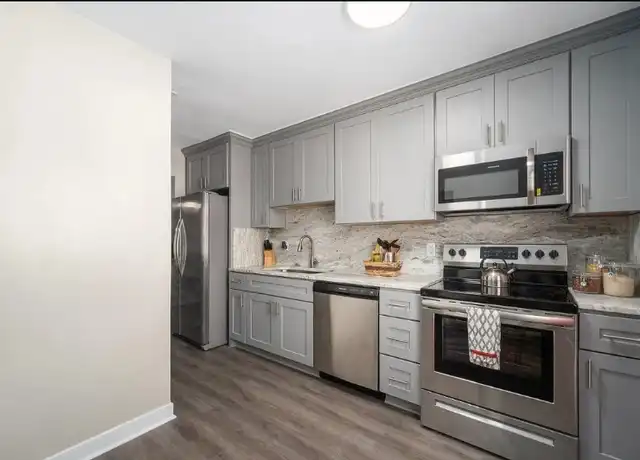 Property at 155 Delmar Ln Unit E, Newport News, VA, 23602, 3 beds, 1.5 baths, [object Object]