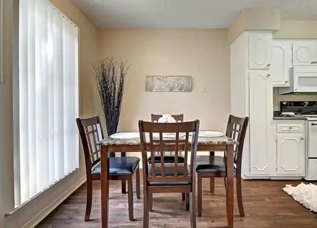 Property at Autumn Woods Apartments - 5151 S Utica Ave, Tulsa, OK, 74105, 1 bed, 1 bath, [object Object]