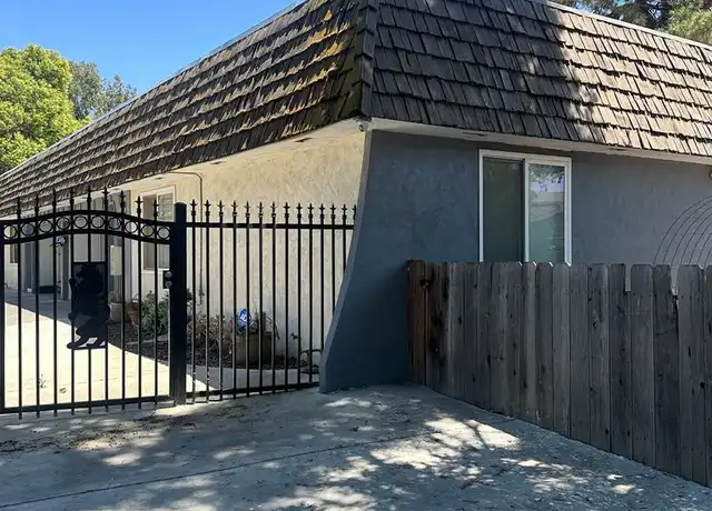 Property at 2412 Vera Cruz Dr Unit 2, Modesto, CA, 95355, 2 beds, 1 bath, [object Object]