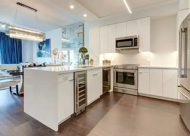 Property at Cirque - 2500 N Houston St, Dallas, TX, 75219, 1-2 bed, 1-2 bath, [object Object]