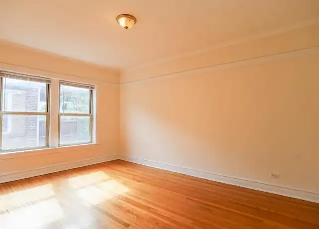 Property at 3349 W Ainslie St, Chicago, IL, 60625, 0 beds, 1 bath, [object Object]