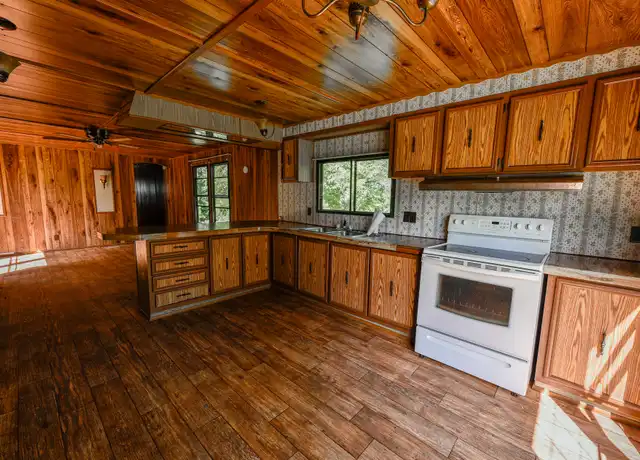 Property at 44 Arley Ct, West Liberty, WV, 26074, 2 beds, 1 bath, [object Object]