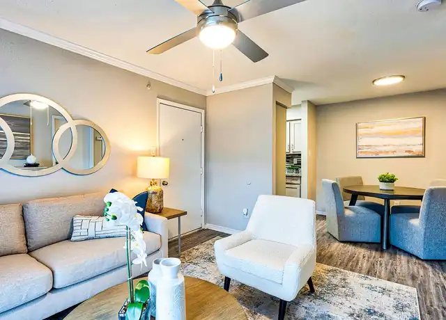 Property at Gateway at Ellington - 15603 Gulf Fwy, Webster, TX, 77598, 1-2 bed, 1-2 bath, [object Object]