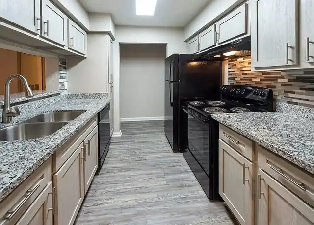 Property at Gateway at Ellington - 15603 Gulf Fwy, Webster, TX, 77598, 1-2 bed, 1-2 bath, [object Object]