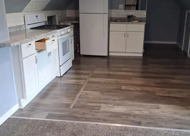 Property at 104 5th St S Apt 5, Virginia, MN, 55792, 1 bed, 1 bath, [object Object]