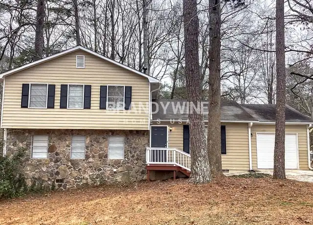 Property at 9019 Liberty Ln, Jonesboro, GA, 30238, 4 beds, 2 baths, [object Object]