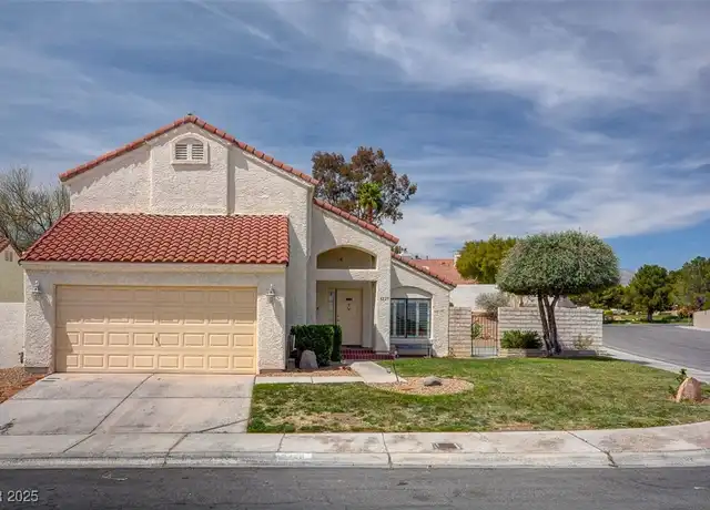 Property at 3229 Canyon Lake Dr, Las Vegas, NV, 89117, 3 beds, 2.5 baths, [object Object]
