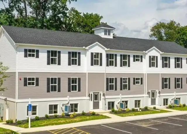 Property at 315 E Stone Aly, Alburtis, PA, 18011, 2 beds, 1 bath, [object Object]