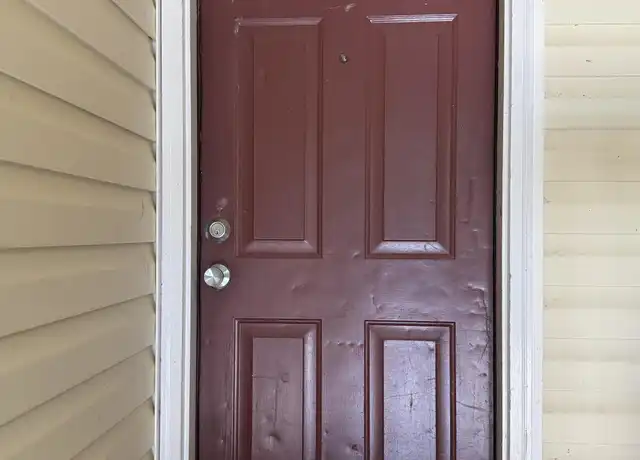 Property at 4 Meadow Run Cir Unit D, Valdosta, GA, 31602, 2 beds, 1 bath, [object Object]