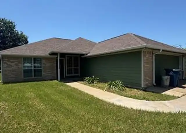Property at 325 Schooner Rd, Gun Barrel City, TX, 75156, 3 beds, 2 baths, [object Object]