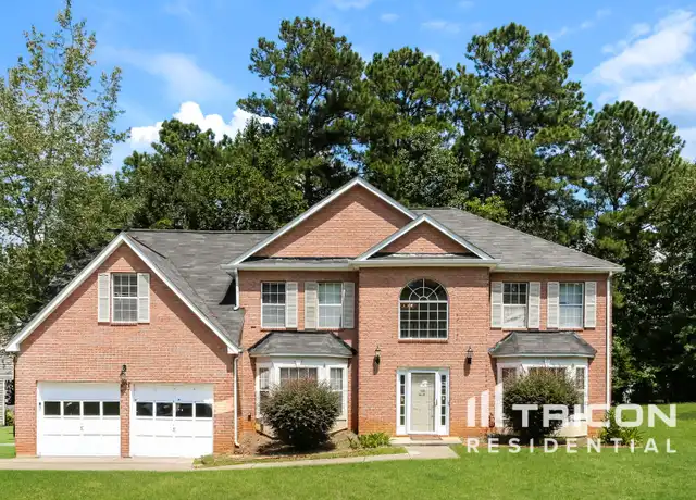 Property at 390 Cascade Rise Ct SW, Atlanta, GA, 30331, 4 beds, 2 baths, [object Object]