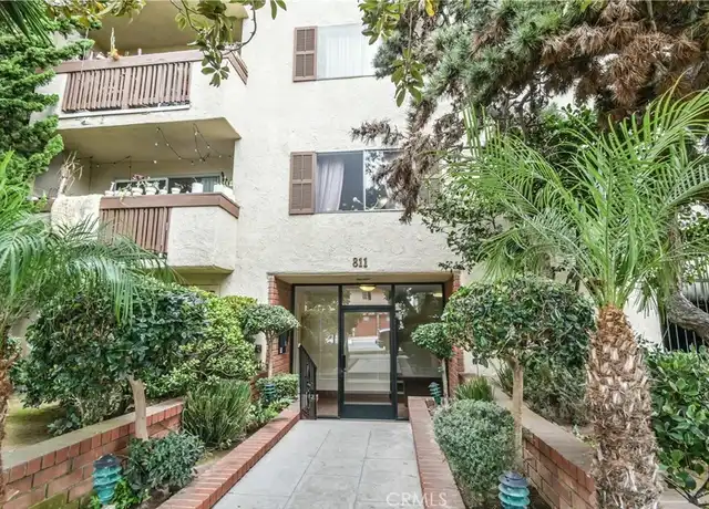 Property at 811 6th St Unit 204, Santa Monica, CA, 90403, 1 bed, 1 bath, [object Object]
