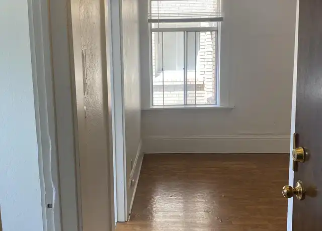 Property at 498 25th St Unit 13, Oakland, CA, 94612, 2 beds, 1 bath, [object Object]