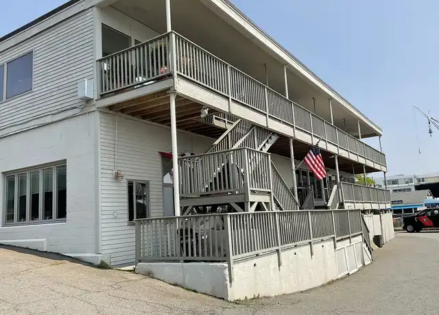 Property at 8 Ferry Ln #5, Marblehead, MA, 01945, 2 beds, 1 bath, [object Object]