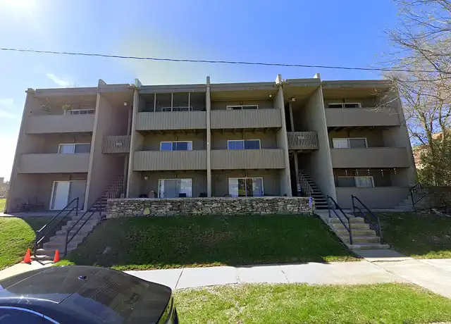 Property at Casa Royale - 620 W 44th St, Kansas City, MO, 64111, 2 beds, 1 bath, [object Object]