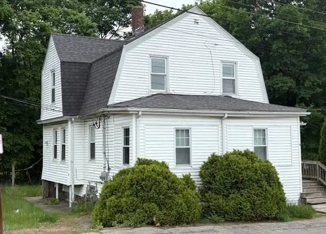 Property at 8 Adams St Unit 2, Stoughton, MA, 02072, 2 beds, 1 bath, [object Object]