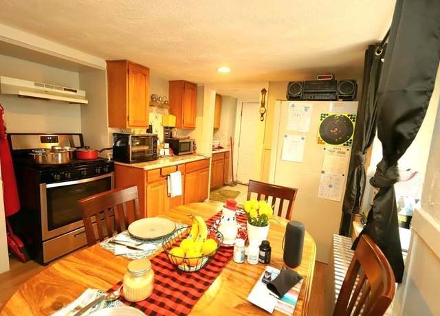 Photo of 8 Adams St Unit 2, Stoughton, MA 02072