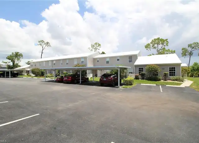 Property at 6129 Lake Front Dr, Fort Myers, FL, 33908, 3 beds, 2.5 baths, [object Object]